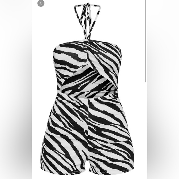 Monochrome Zebra Print Ruched Halterneck Cut Out Romper - Picture 2 of 3